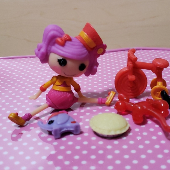 Rare Complete Mini Lalaloopsy Silly Fun House Peanut Ember Dolls Playset - Picture 2 of 6